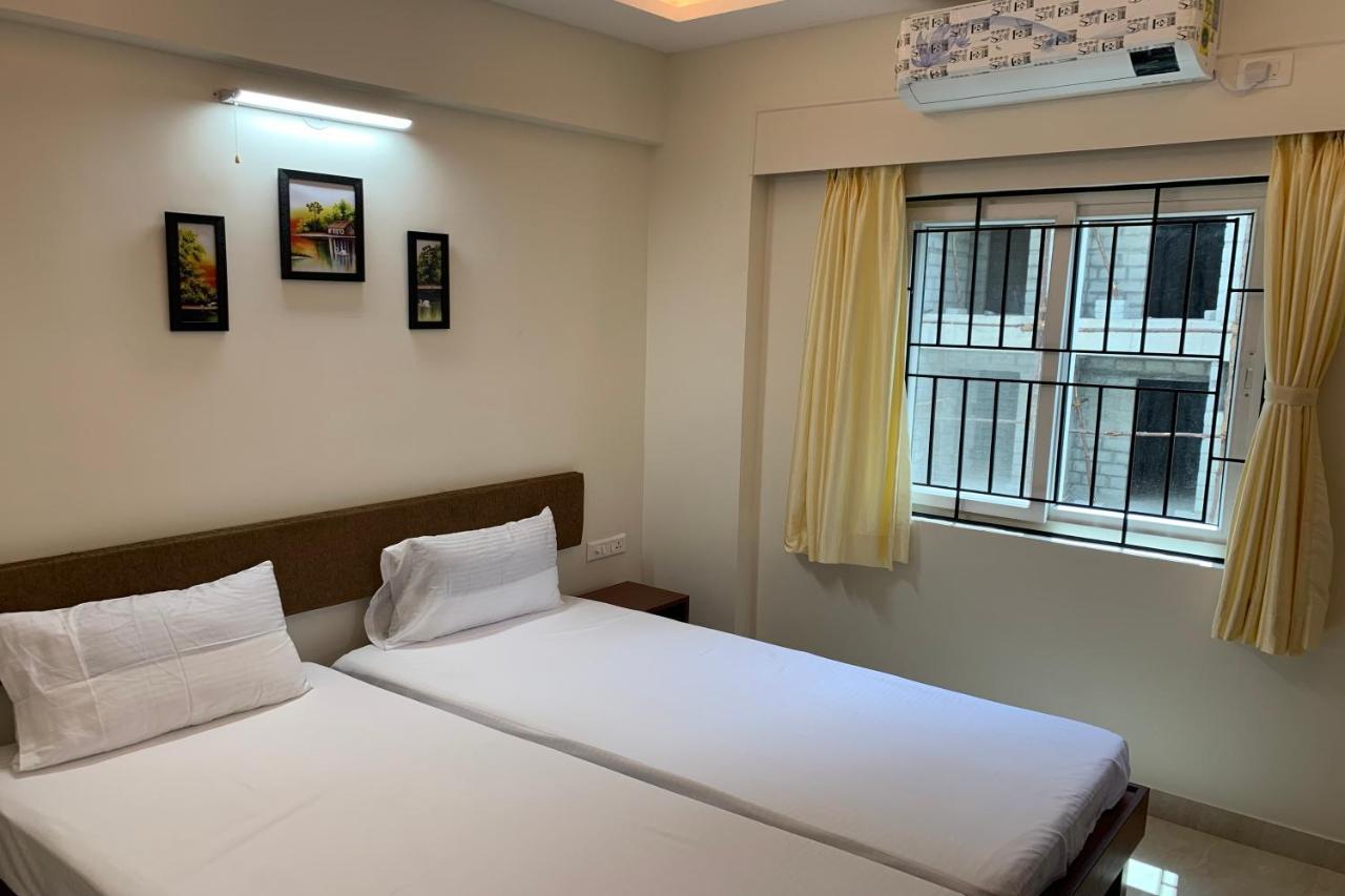 Vennela Hotel Apartments Bangalore Esterno foto
